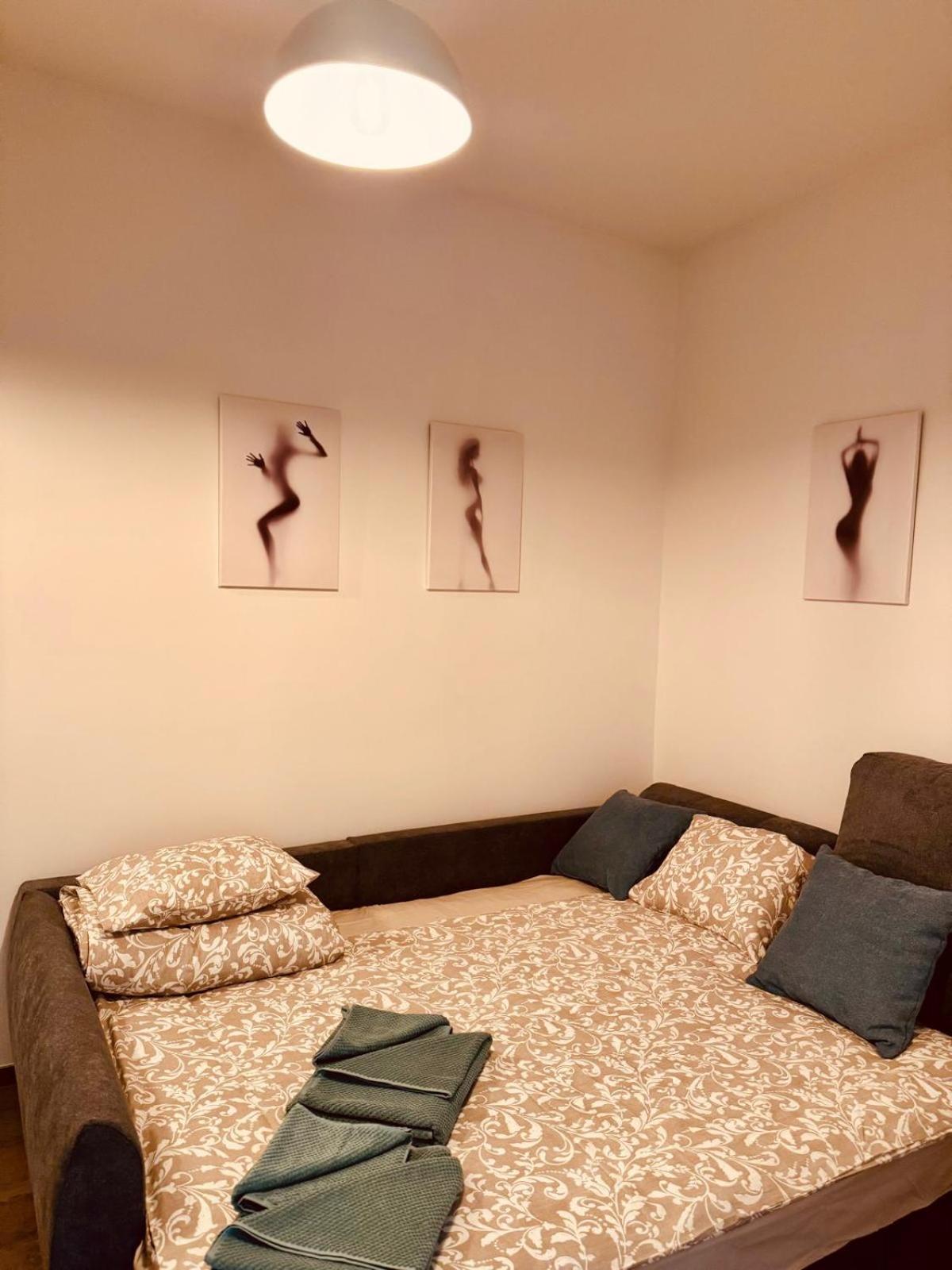 Pearl Bee Deluxe Suites Plzeň Buitenkant foto