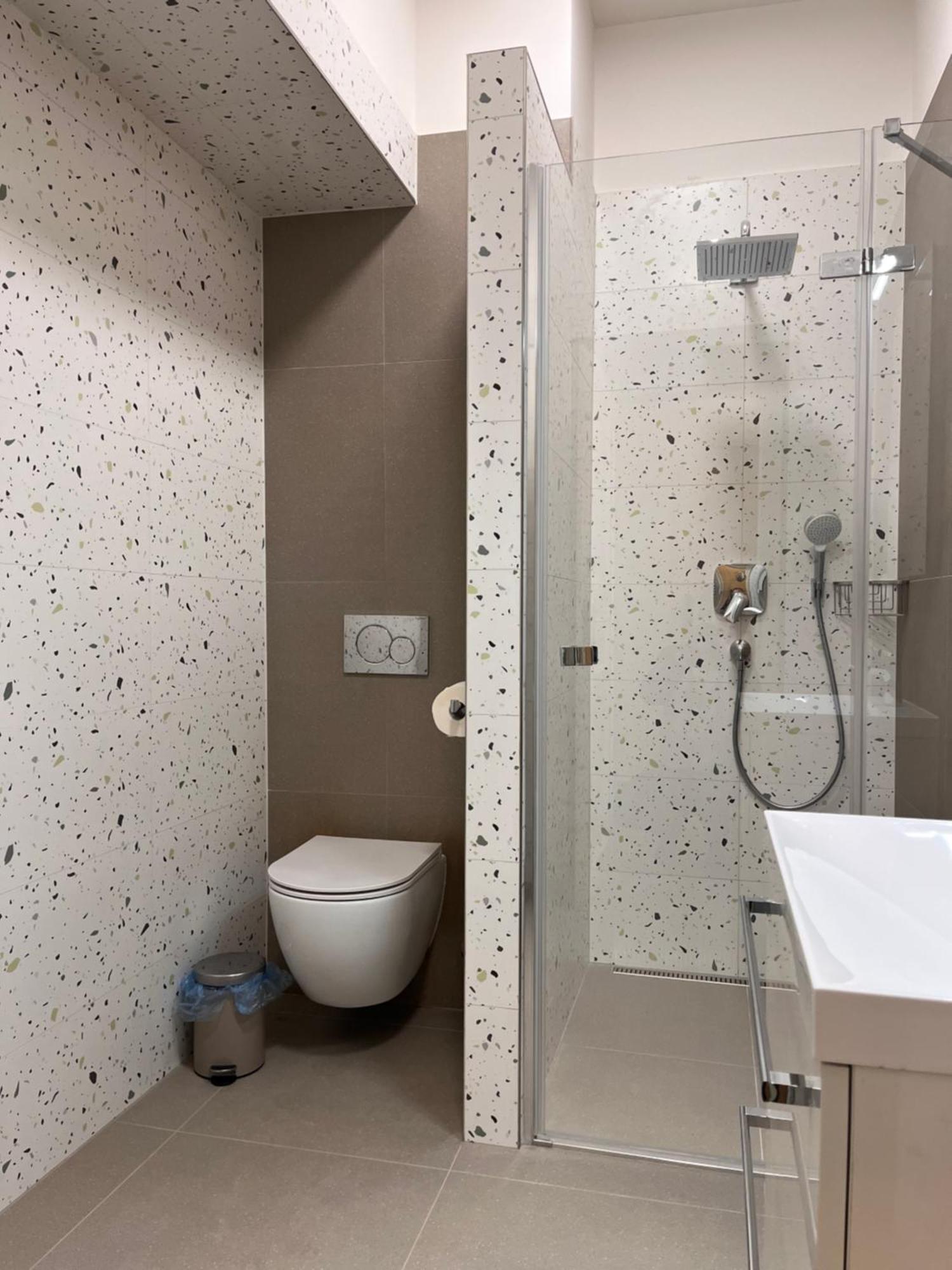 Pearl Bee Deluxe Suites Plzeň Buitenkant foto